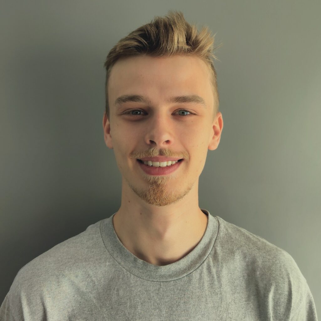 Mads Anders Bust